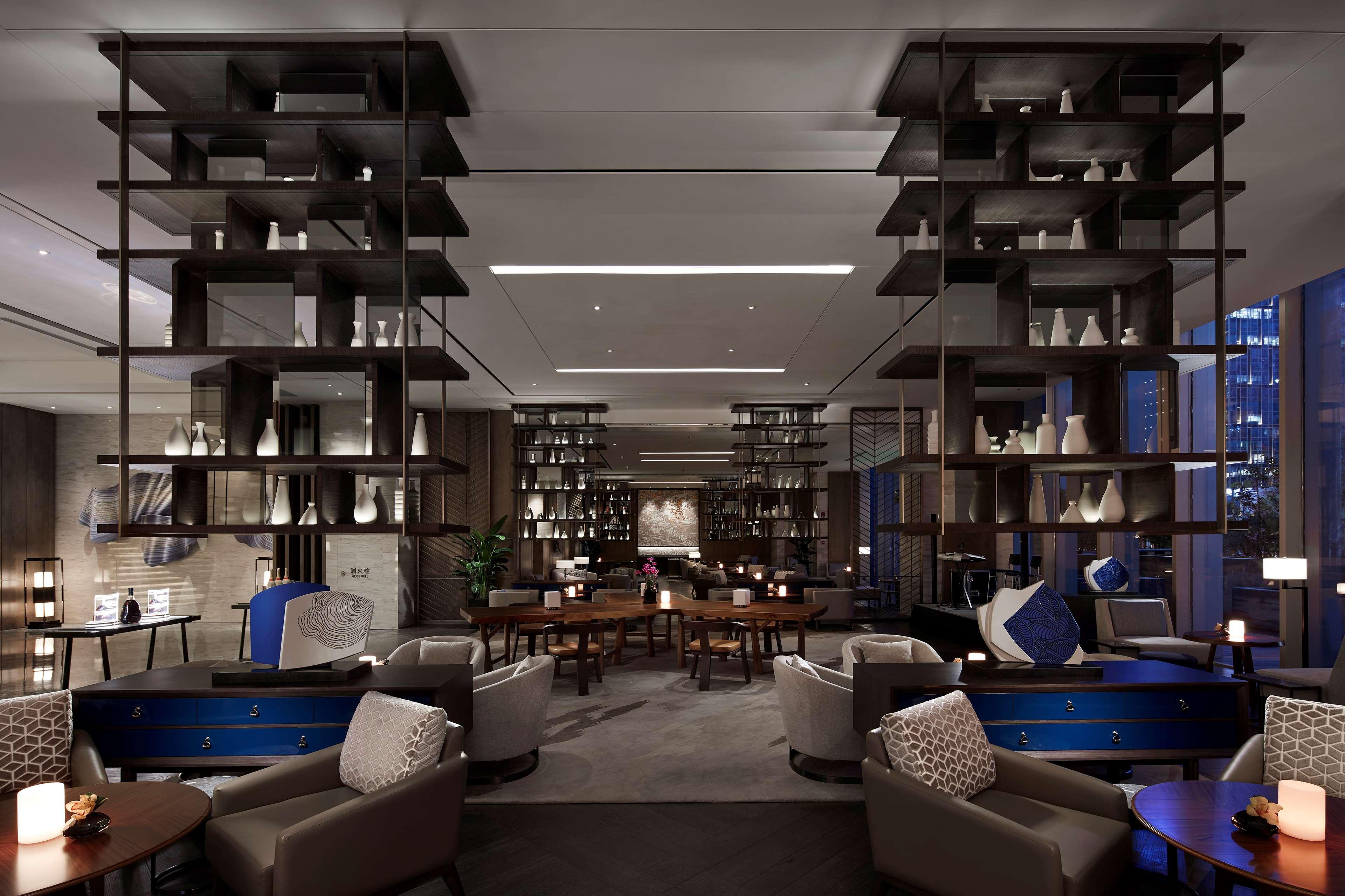Hilton Guiyang Hotell Guiyang  Exteriör bild