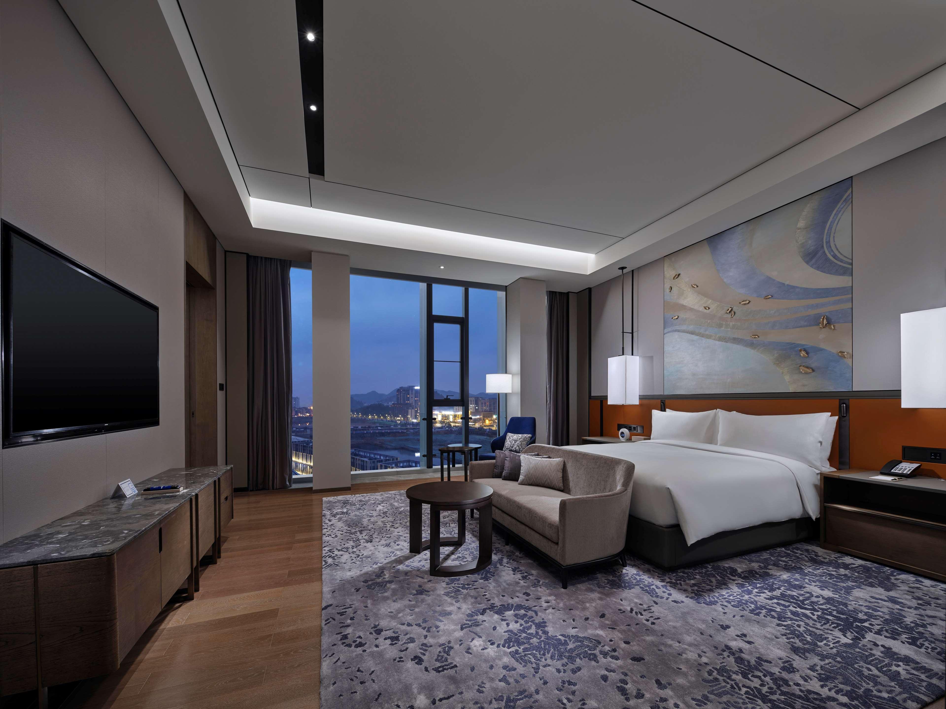 Hilton Guiyang Hotell Guiyang  Exteriör bild