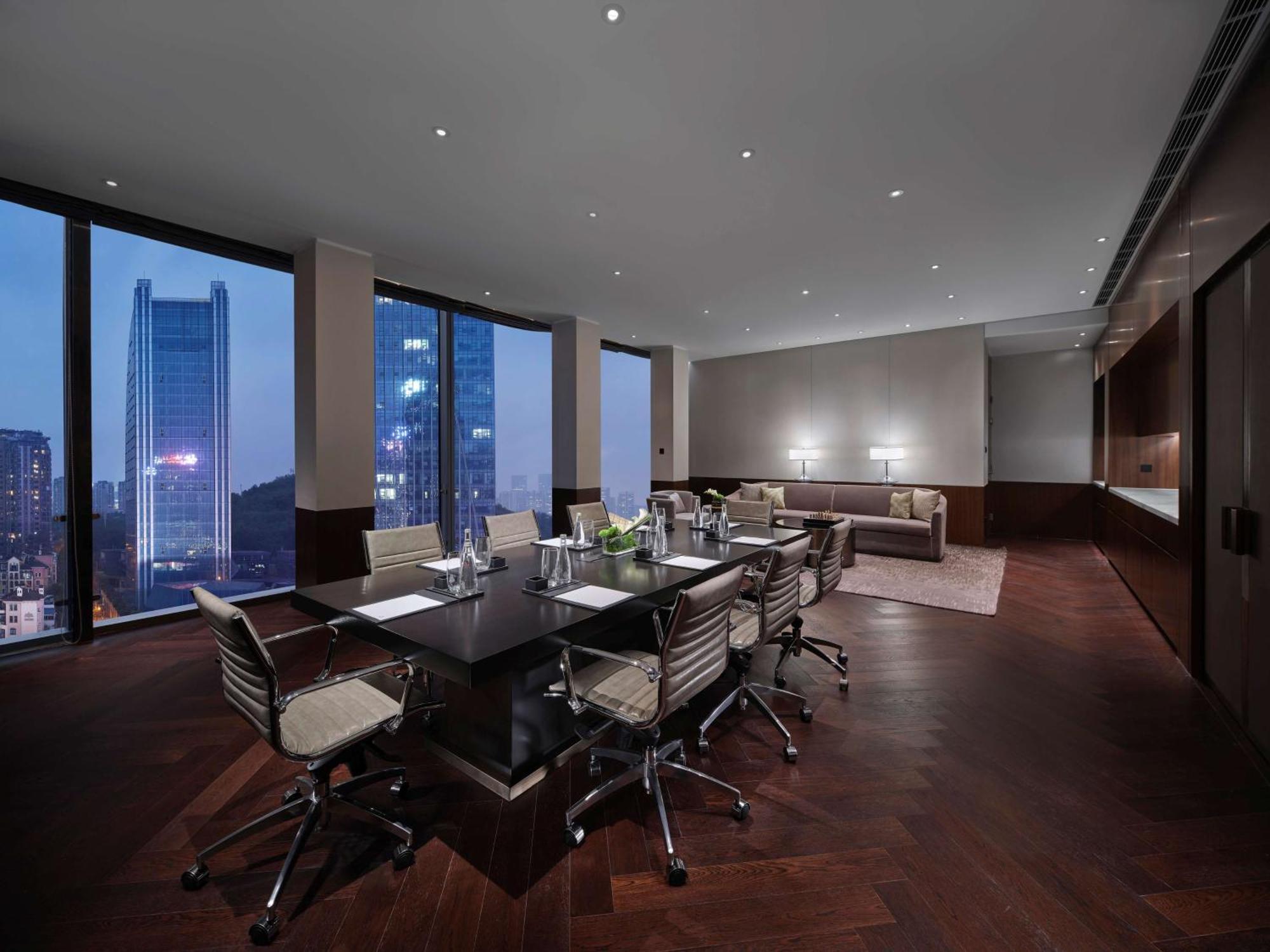 Hilton Guiyang Hotell Guiyang  Exteriör bild