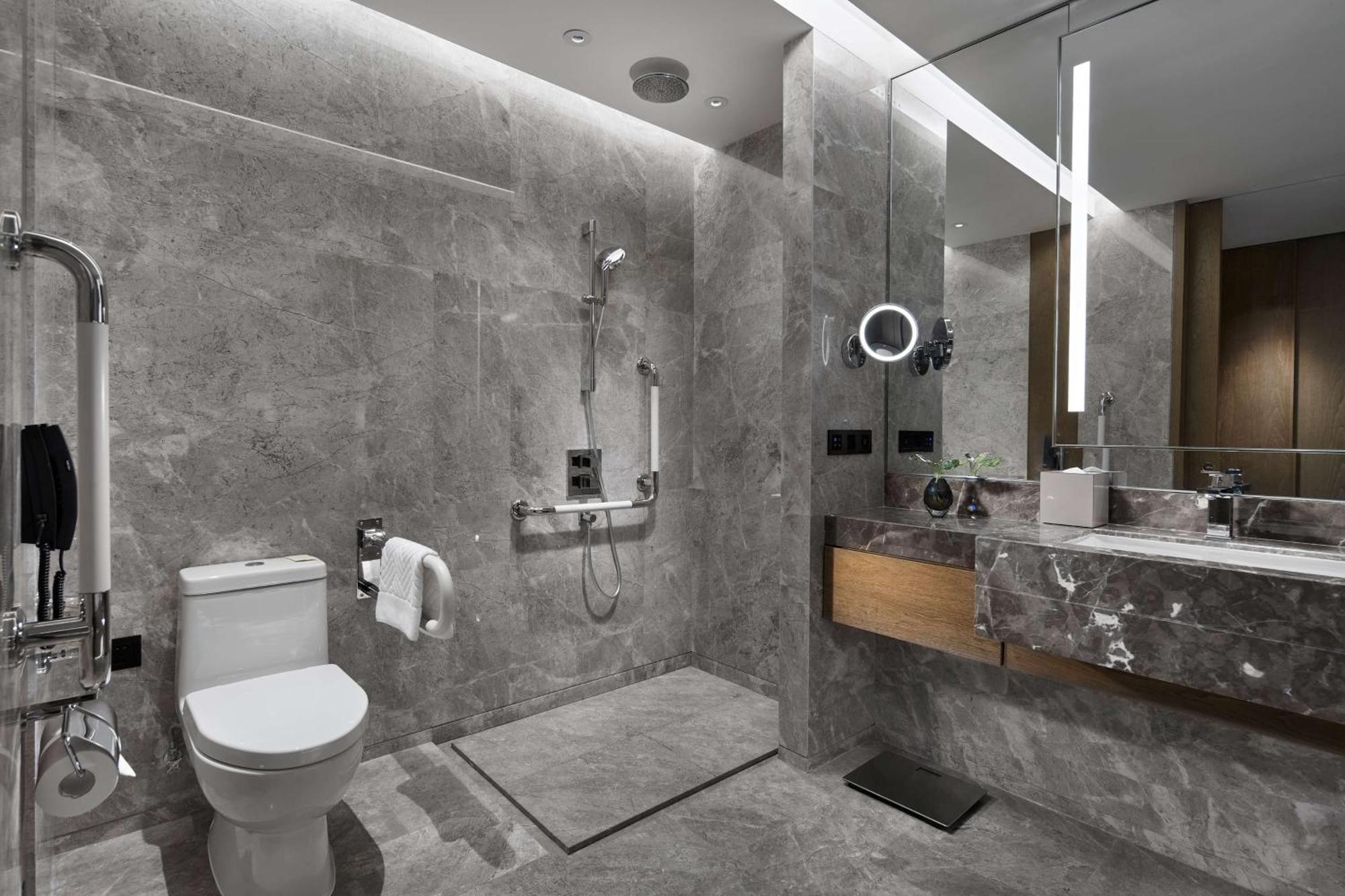 Hilton Guiyang Hotell Guiyang  Exteriör bild