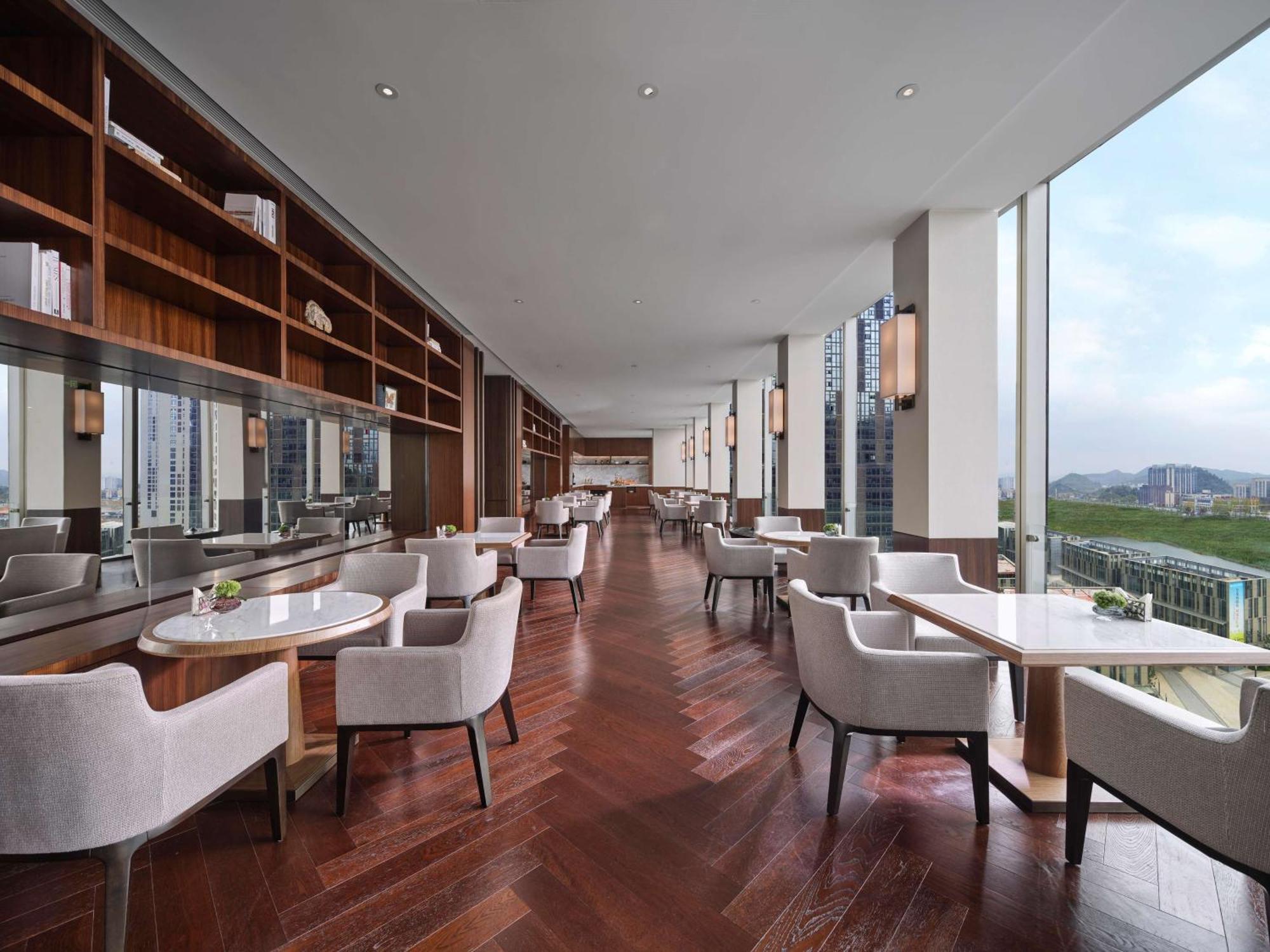 Hilton Guiyang Hotell Guiyang  Exteriör bild